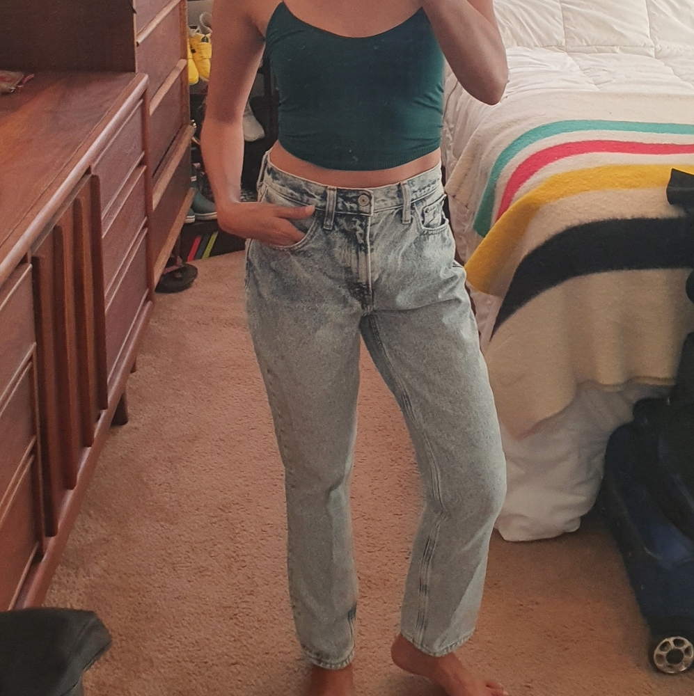 Abercrombie  High Rise Mom Jeans